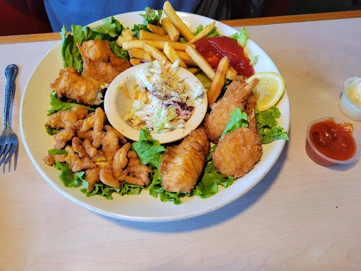 Peachtree Restaurant and pie house photo 3